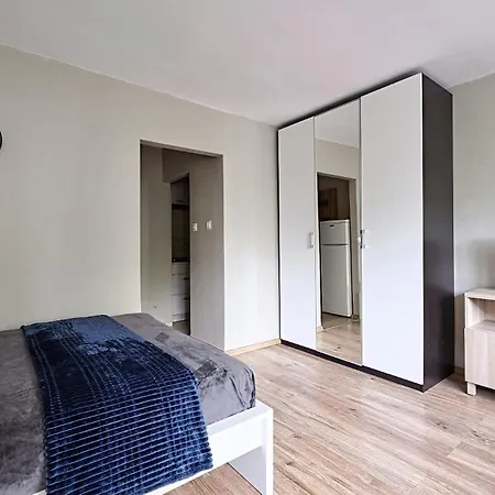 Urbannestgroup - Center Cozy - Bagno 7 Apartamento Varsóvia